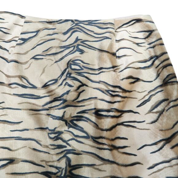 Vintage 90s Apostrophe tan and black tiger stripe faux fur mini skirt 10 - Picture 2 of 4